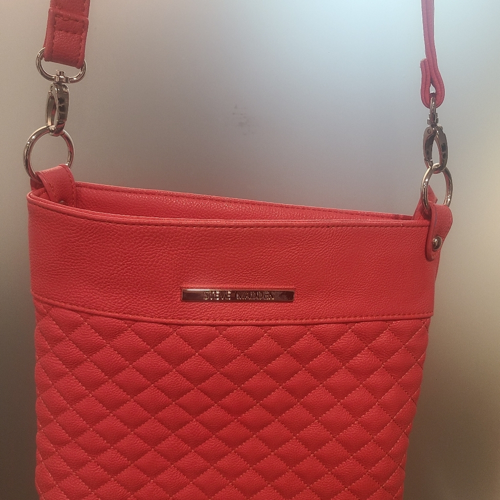 Steve Madden Coral Quilted Shoulder Crossbody Bag - Picture 9 of 15